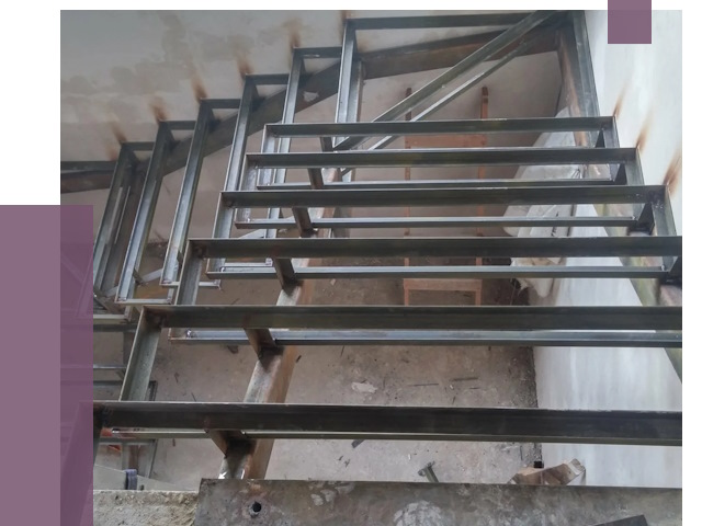 Демонтаж лестниц в Петергофе от 4394 руб. 