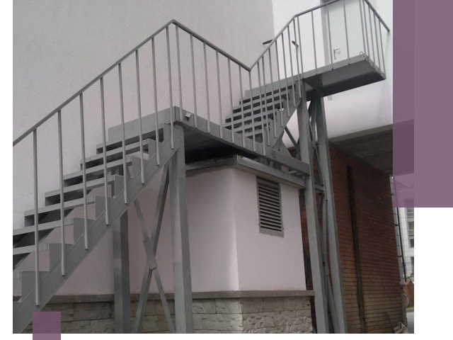 Монтаж пожарных лестниц под ключ в Петергофе с гарантией качества