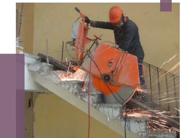 Демонтаж бетонных лестниц в Петергофе от 4707 руб. за м2 | ПРОЛЁТ-Птф