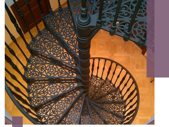 Винтовые лестницы под ключ в Петергофе: производство и монтаж