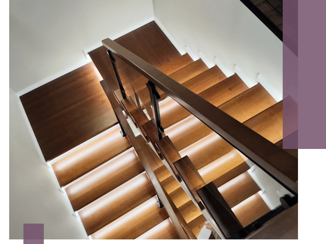 Изготовление П-образных лестниц под ключ в Петергофе