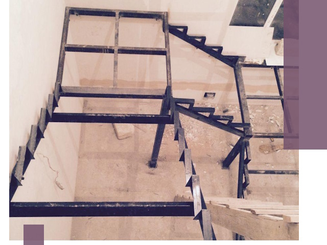 Монтаж лестниц на металлокаркасе в Петергофе быстро и качественно