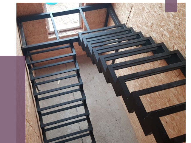 Демонтаж лестниц на металлокаркасе в Петергофе от 7532 руб. за м²