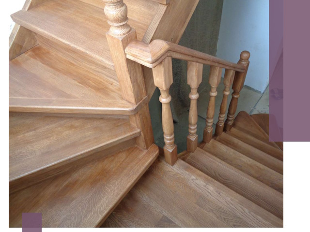 Дубовые лестницы под ключ в Петергофе: изготовление и монтаж