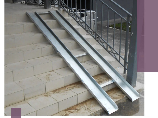 Пандусы для детских колясок в Петергофе: изготовление и монтаж