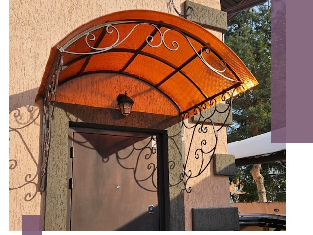 Демонтаж козырьков в Петергофе быстро и безопасно