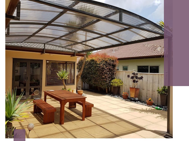 Навесы во двор под ключ в Петергофе — изготовление и монтаж