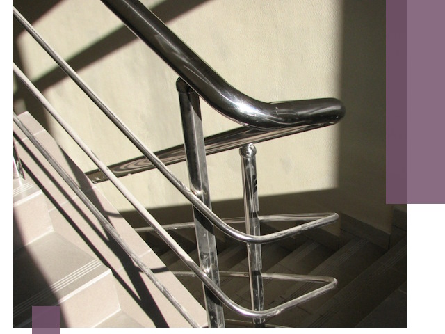 Поручни из нержавеющей стали под ключ в Петергофе